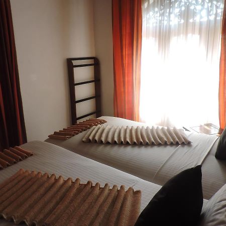 Samaya Beach Hotel Unawatuna Esterno foto